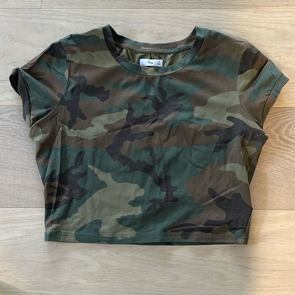 TNA crop tee small